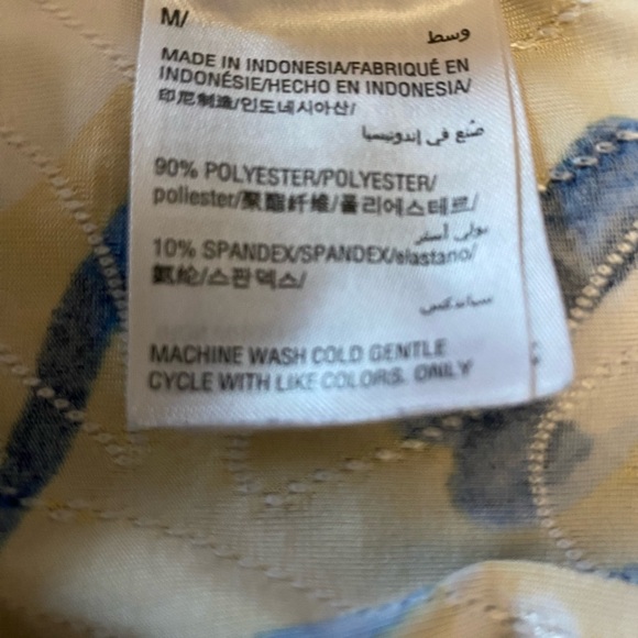 Elegant Floral Long Sleeve Top in Yellow and Blue - Picture 3 of 4